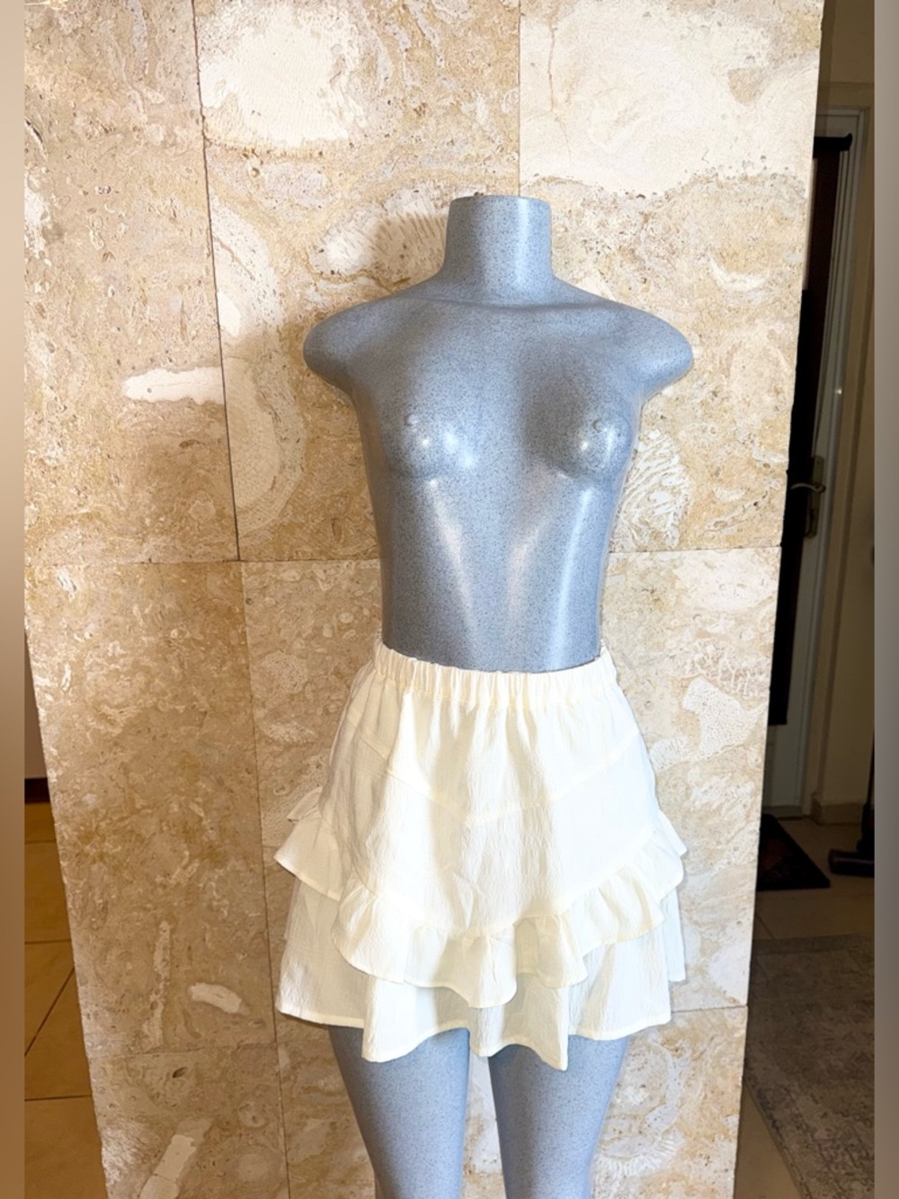 Women's Ruffle white Mini Skirt - Soft Cream white Forever21